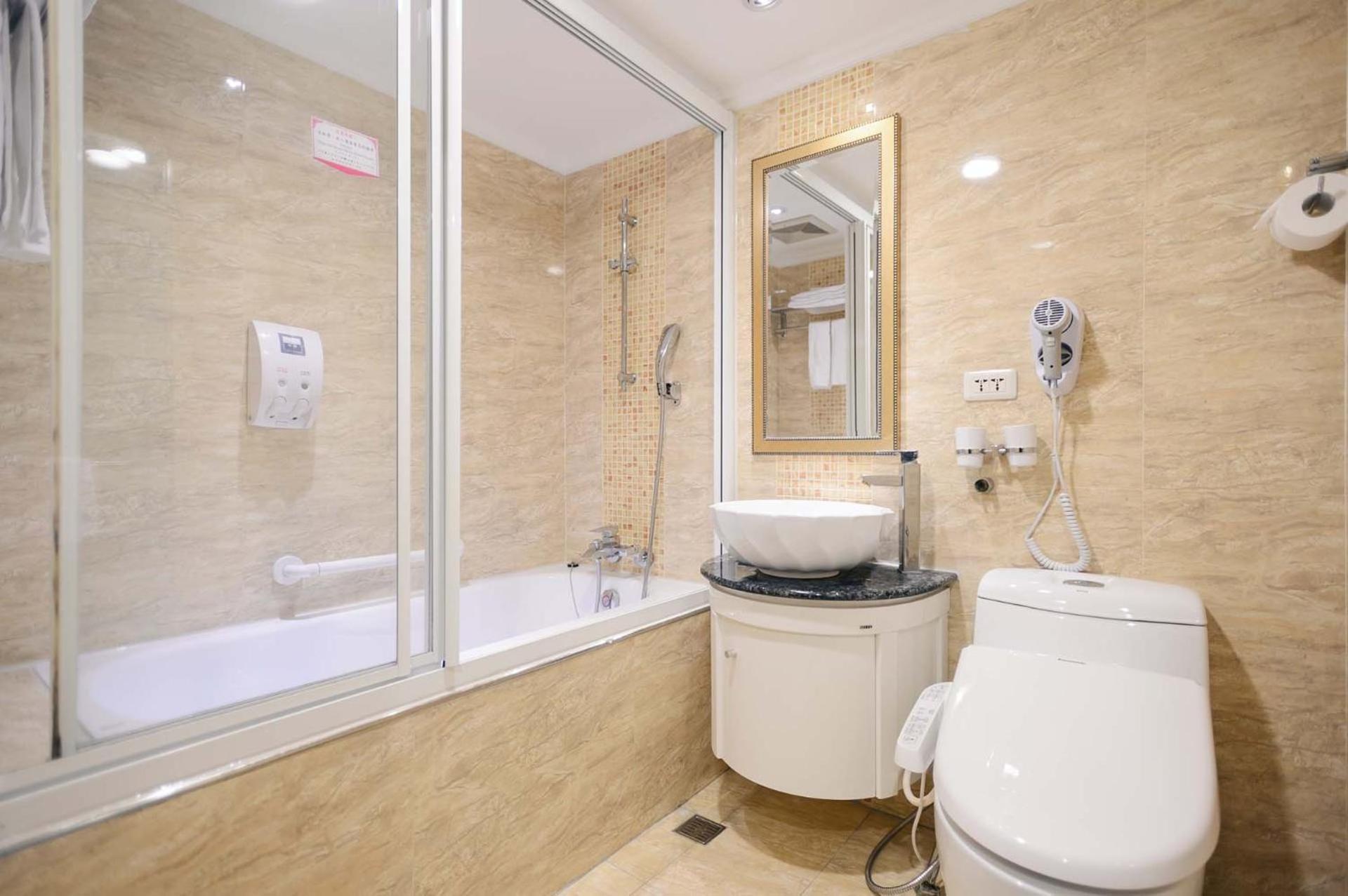 Kiwi Hotel MRT Wenxin Branch  Taichung Exterior foto